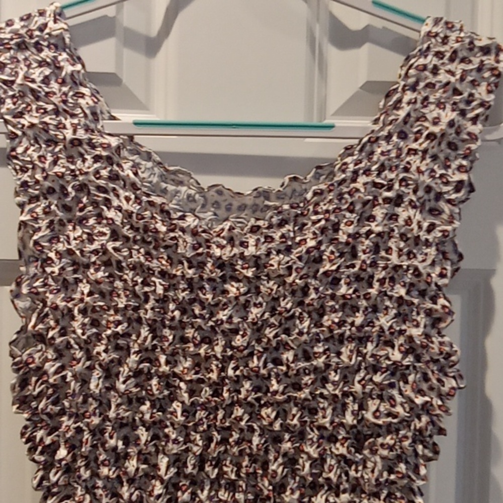 Vintage Textured Crop Top in Multicolor - Picture 2 of 4